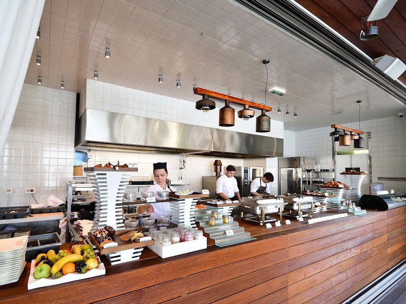 Dukley Seafront Restaurant, Restaurant in Budva