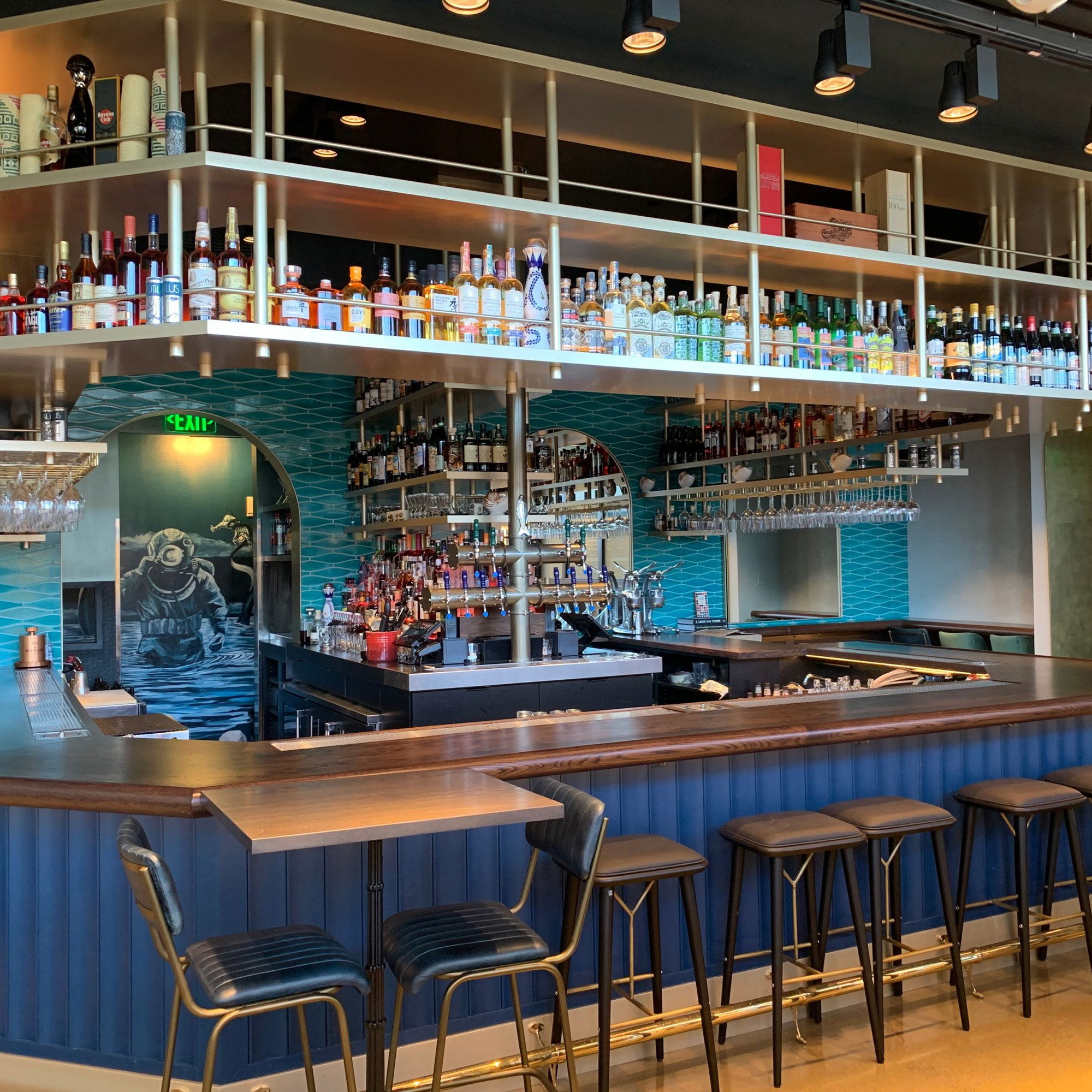 Nautilus Pier 4, Restaurant in Boston