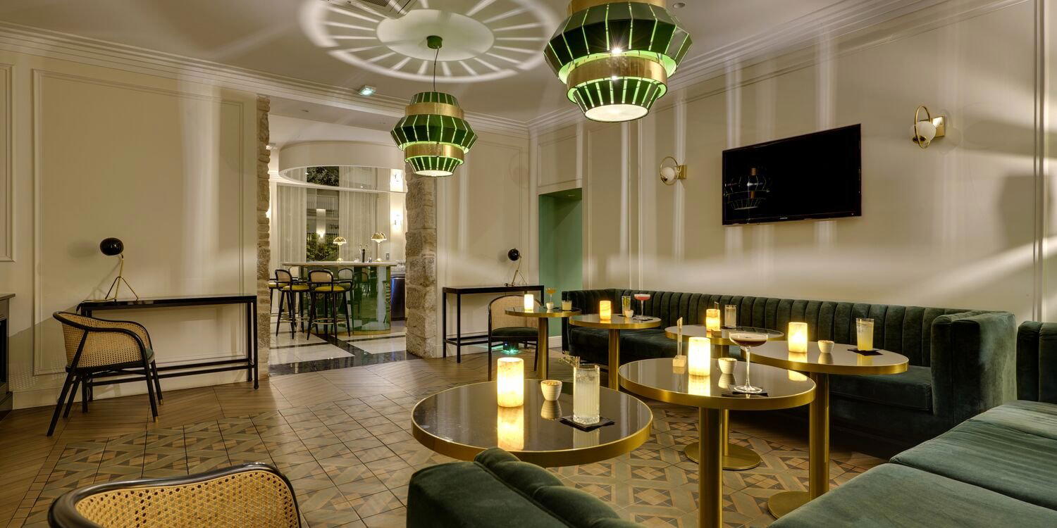Delano Cocktailbar restaurant in Nice, France