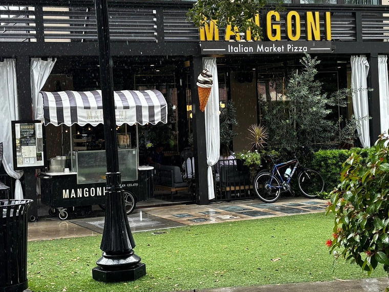 Mangoni, Winter Garden, United States