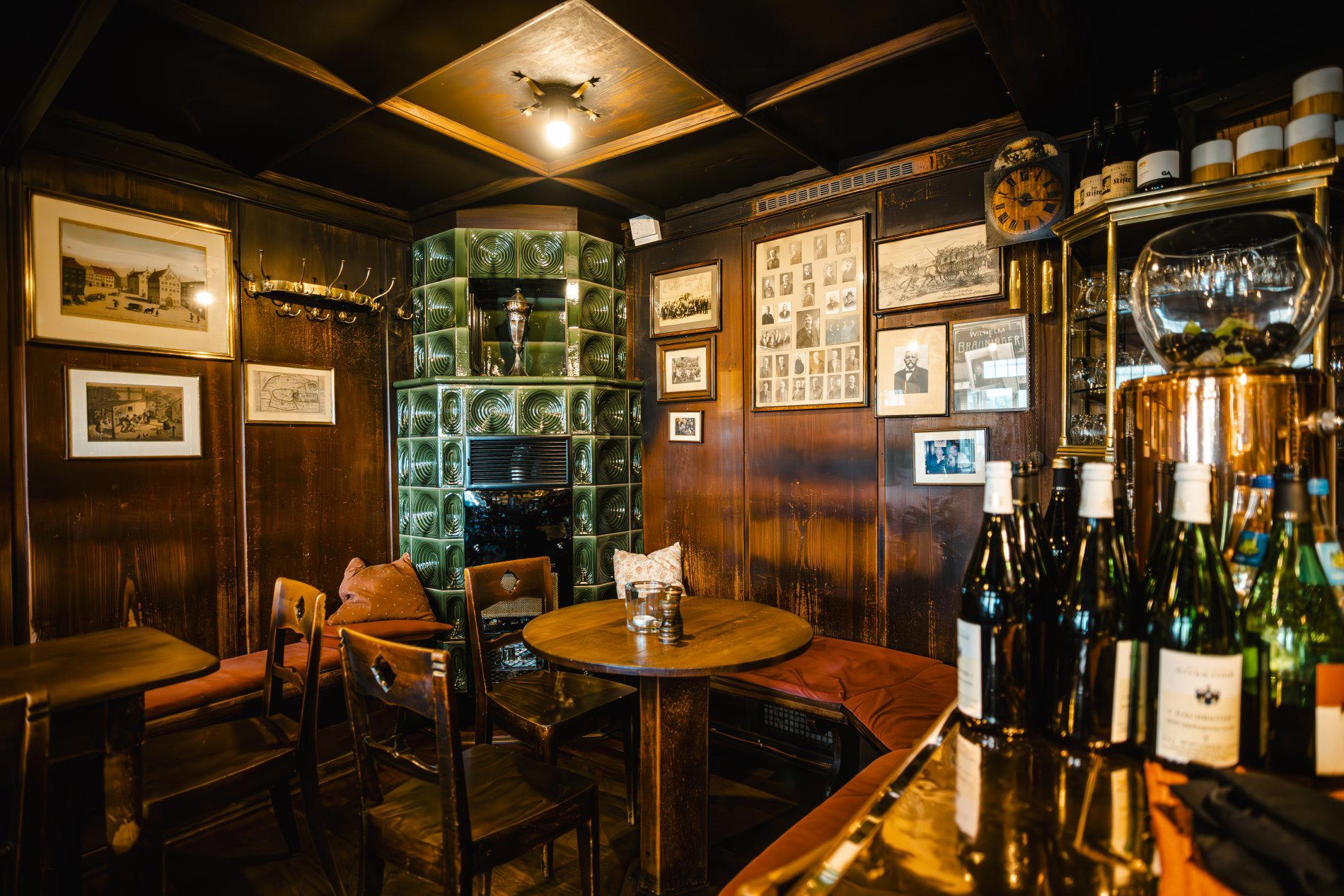 Weinstube Zur Kiste, Stuttgart, Germany