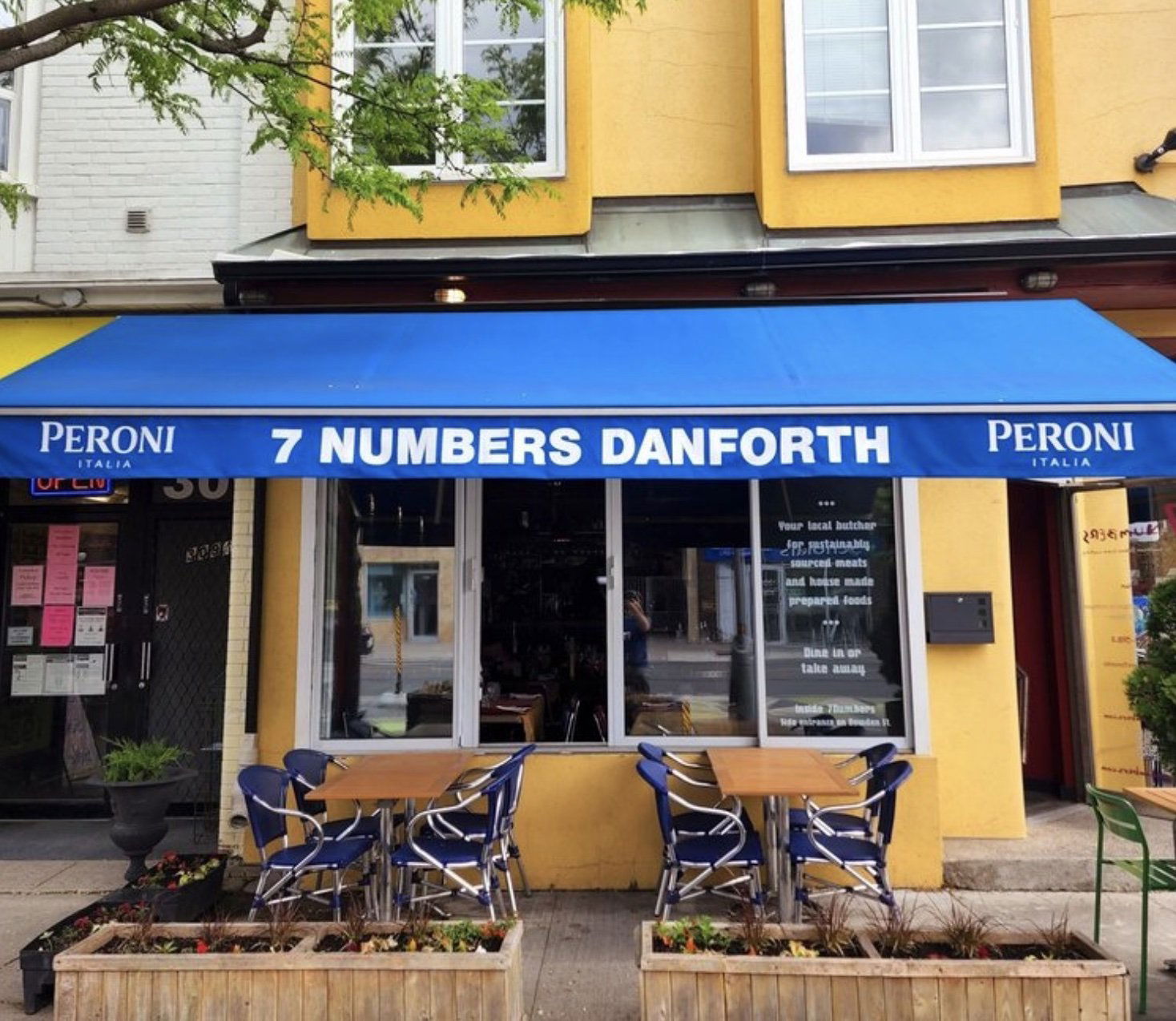 7 Numbers DANFORTH, Restaurant in Toronto