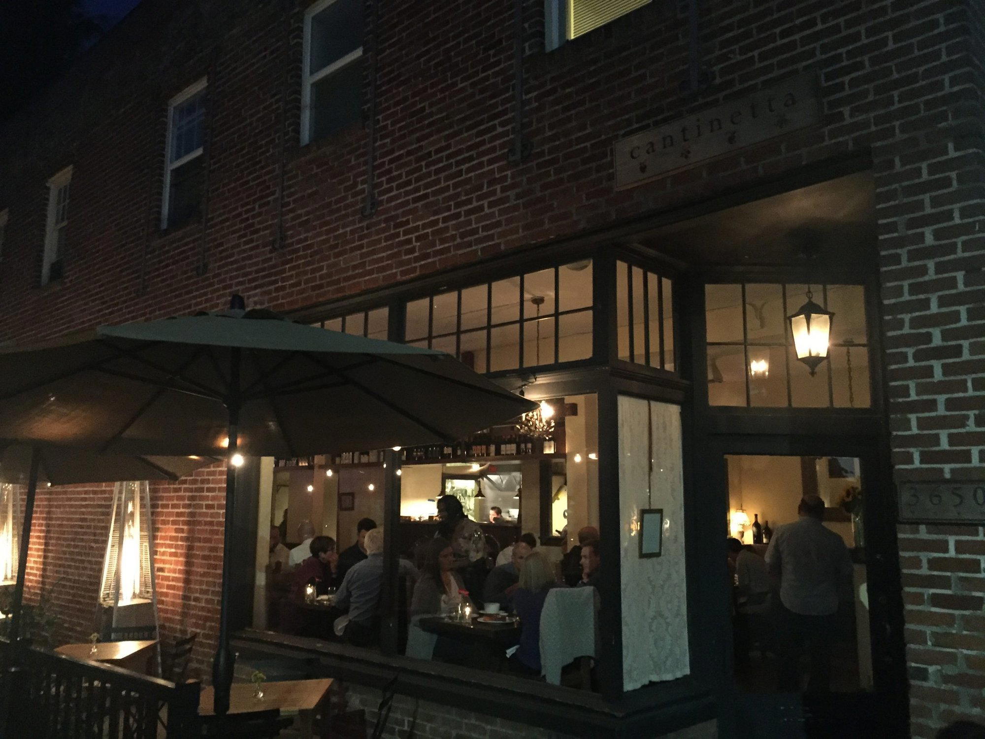 Cantinetta restaurant in Seattle, United States