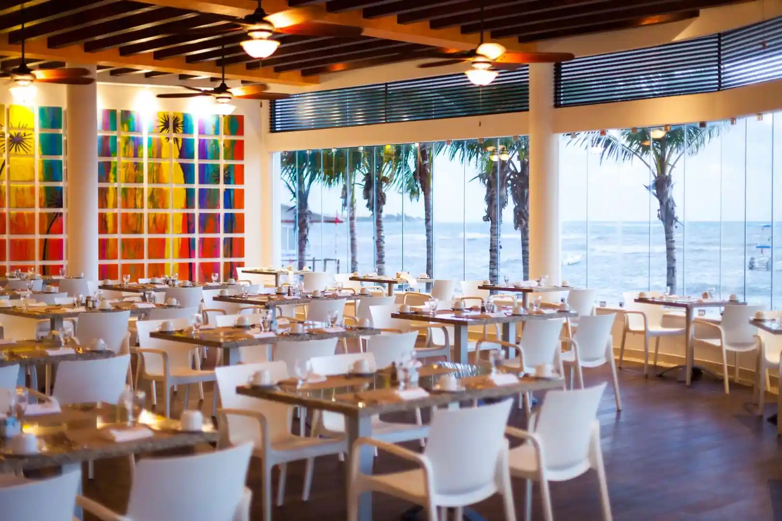 Coco beach restaurant, Restaurant in West Lombok Regency