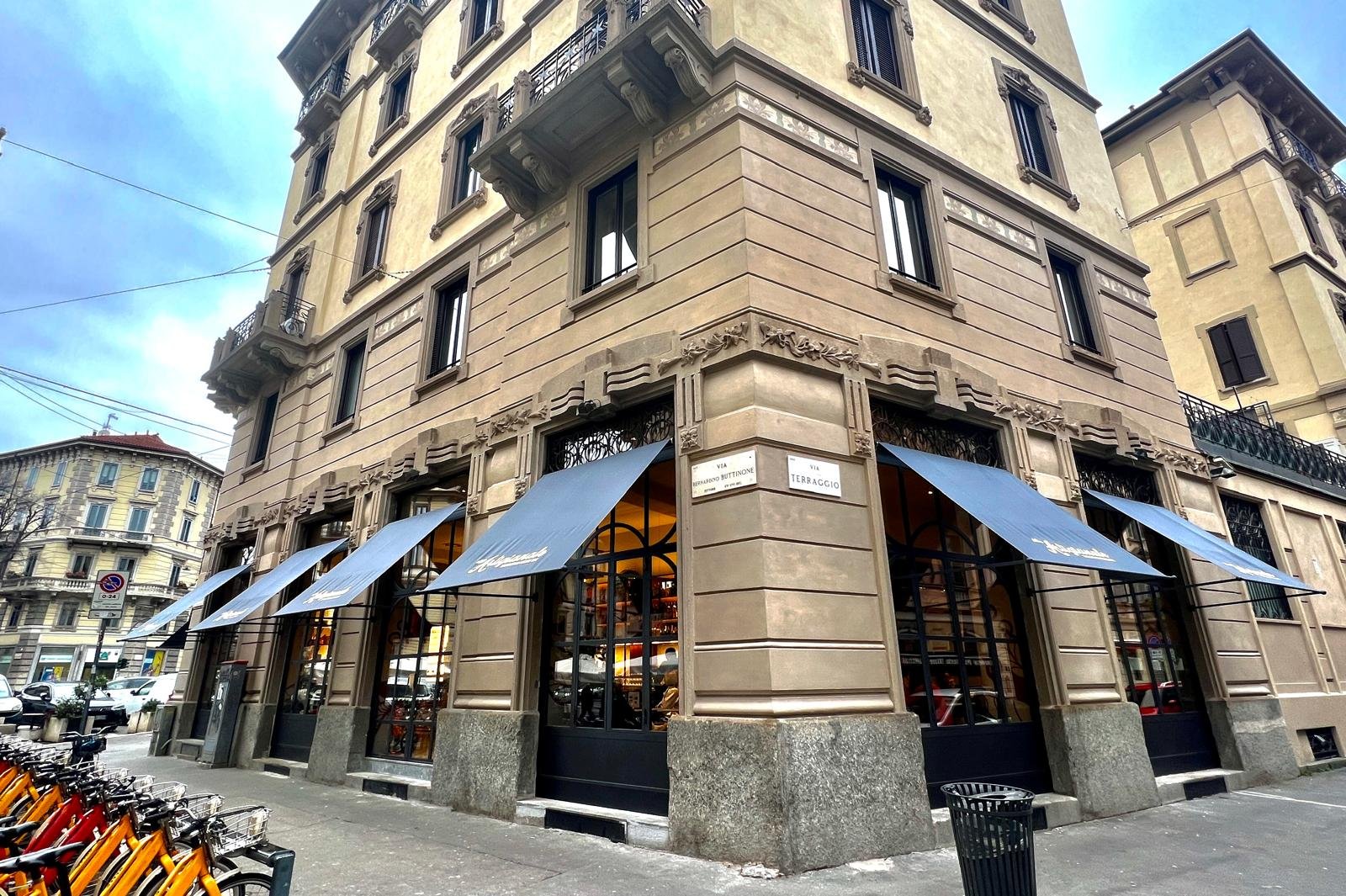 Ditta Artigianale Specialty Coffee Roasters restaurant in Milan, Italy