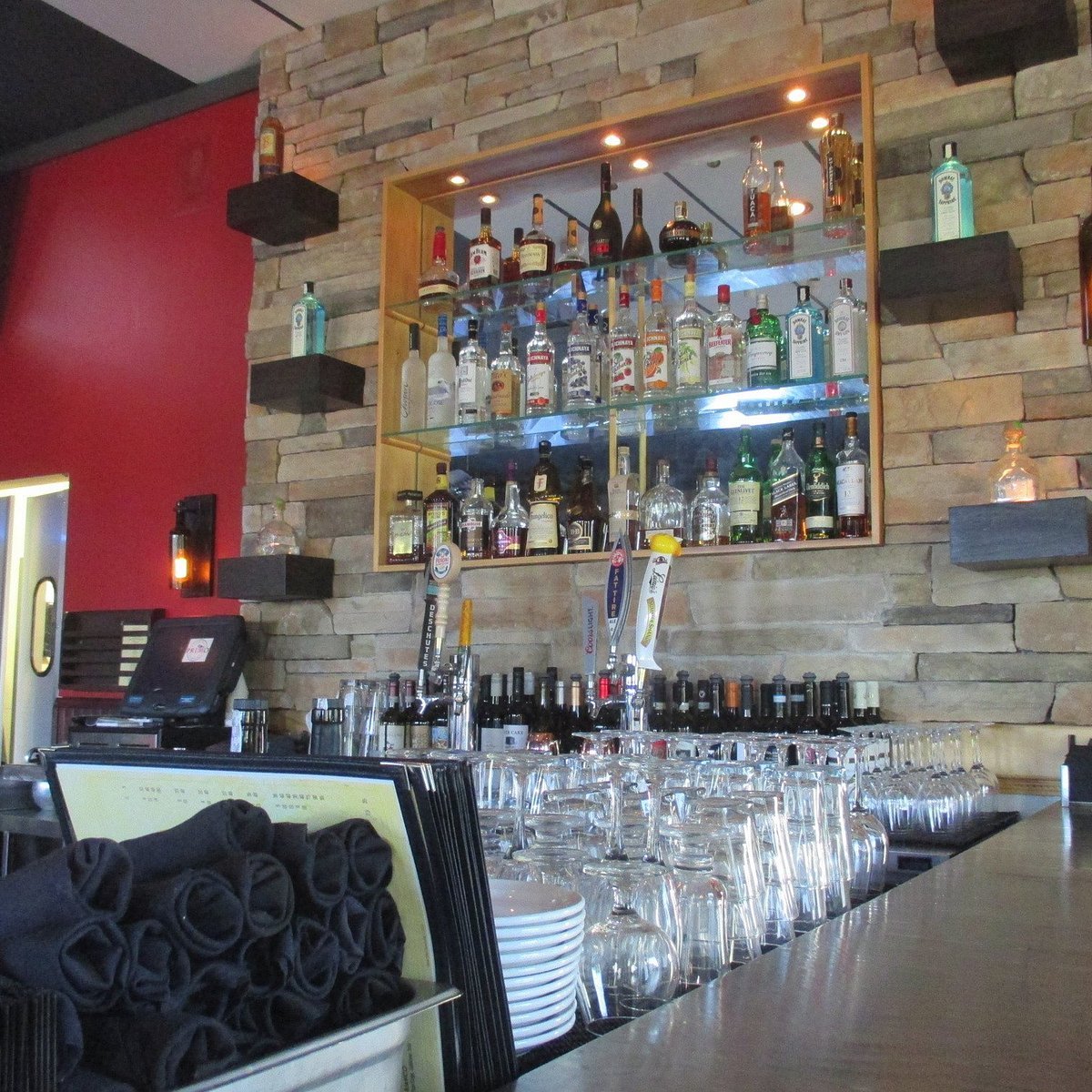 Primo restaurant in Long Lake, United States