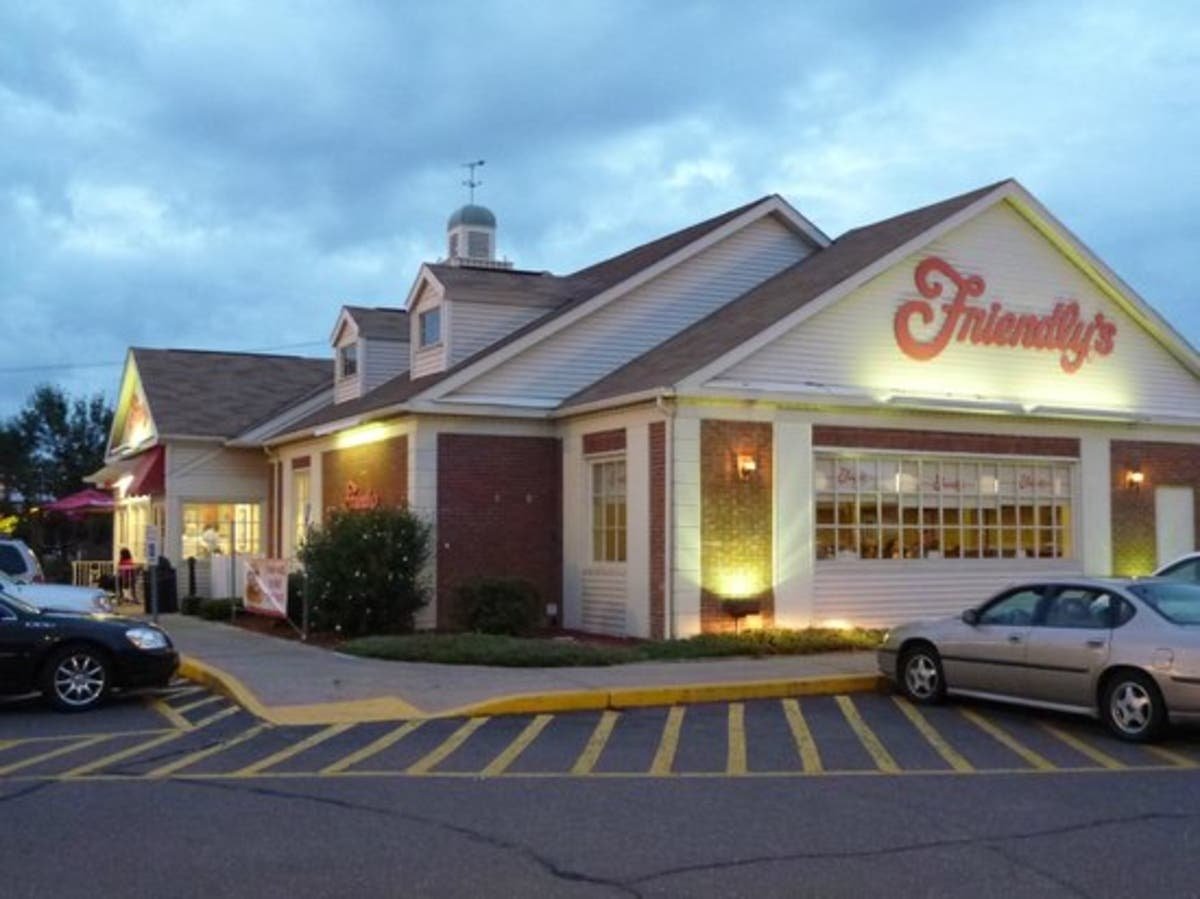 Friendly's restaurant in Enfield