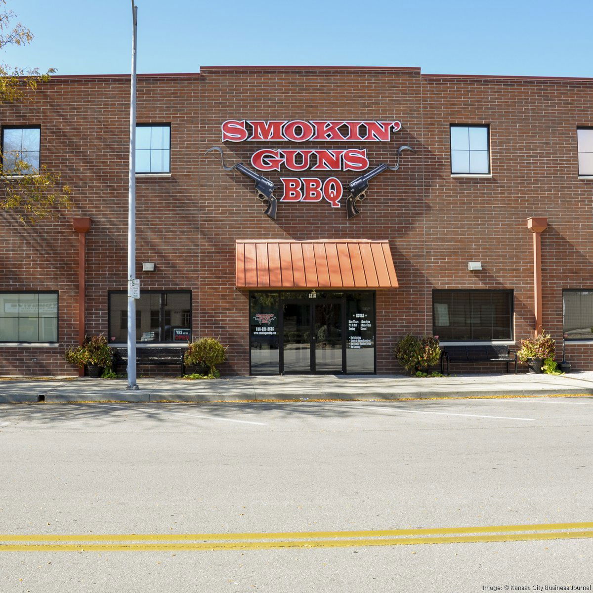Smokin' Guns BBQ, Restaurant in Kansas City