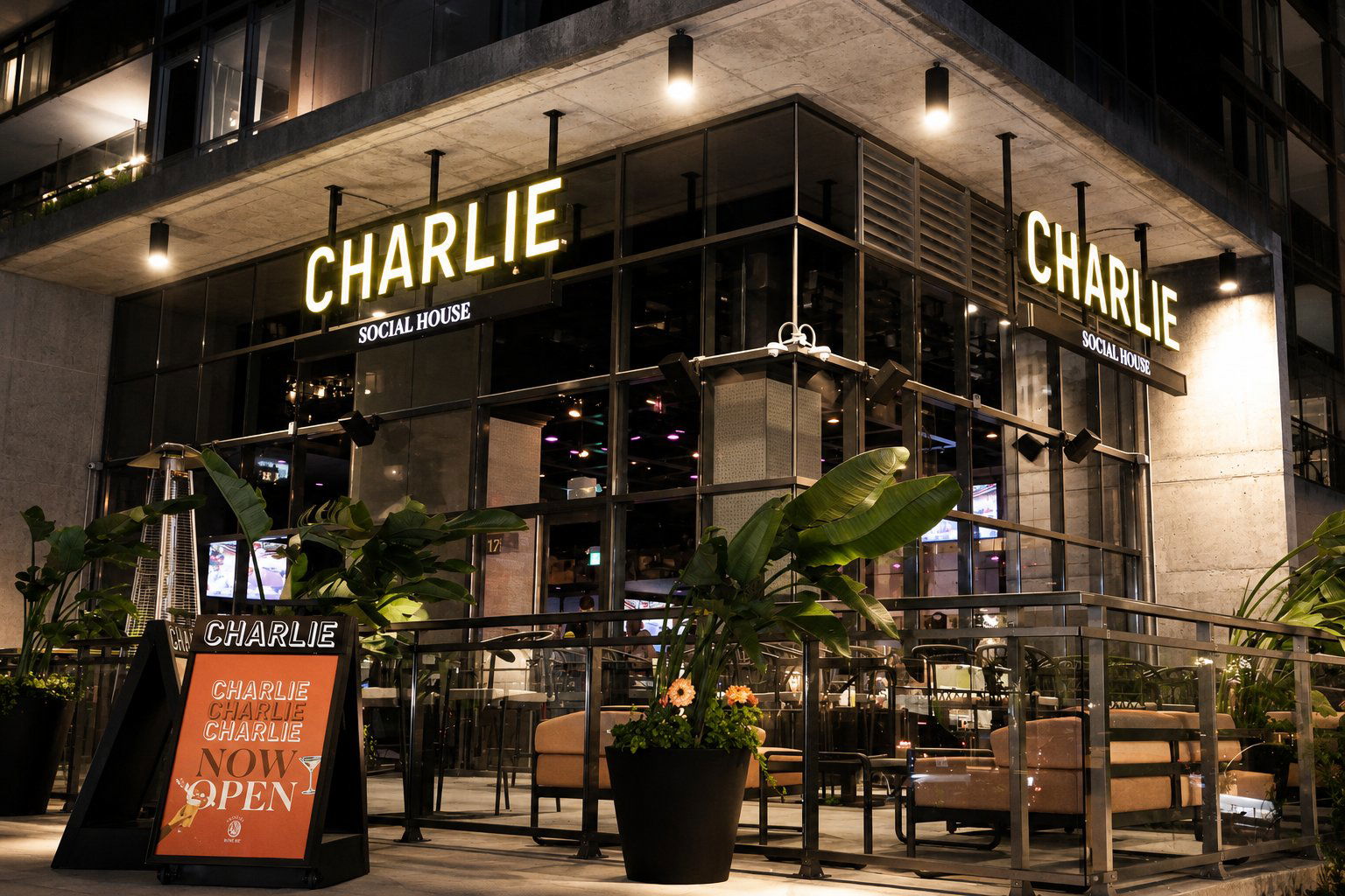 Charlie Social House, Restaurant in Toronto