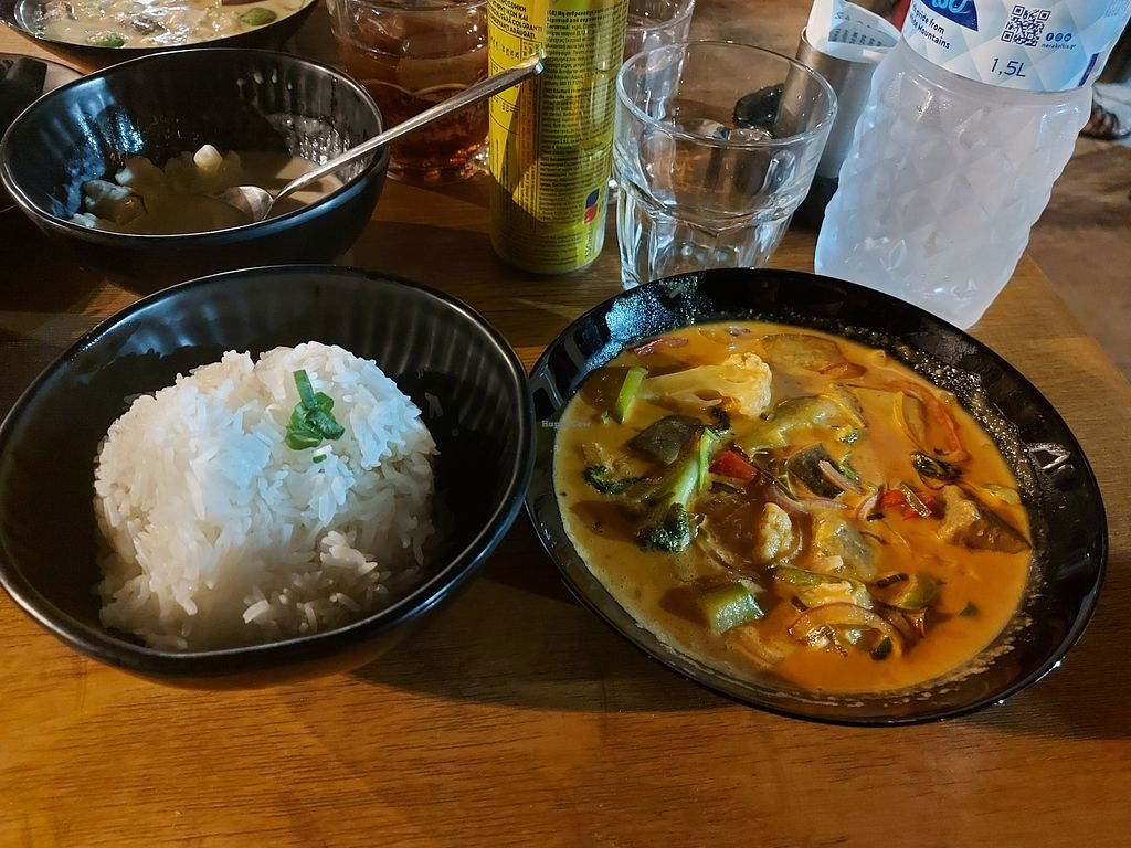 Kin Khao, Restaurant in Ερμούπολη