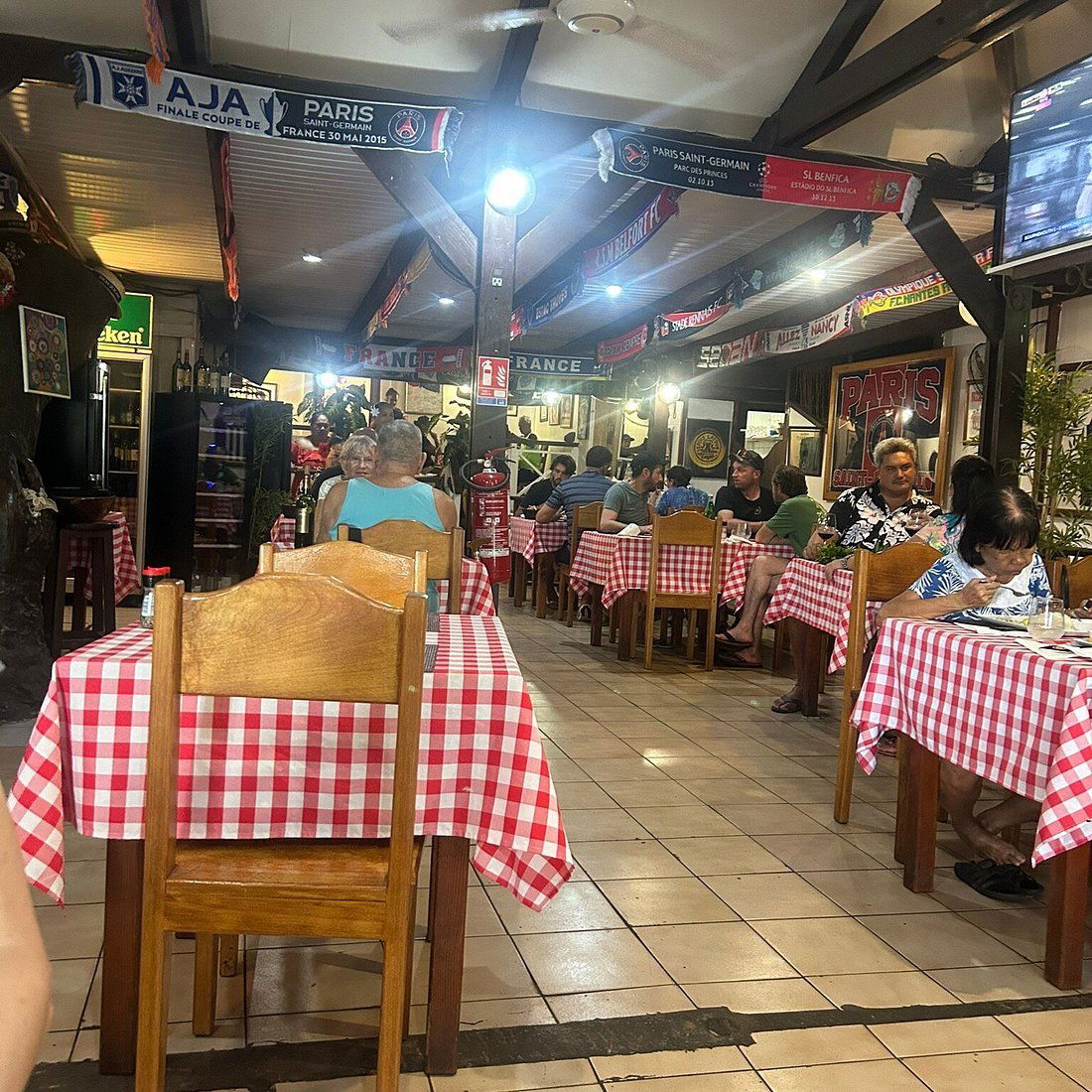 Loula et Rémy, Restaurant in Taiarapu Est