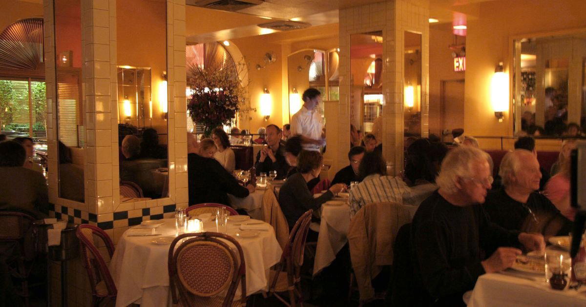 Cafe Luxembourg restaurant in New York City, United States