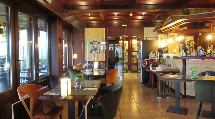 Brasserie N4, Restaurant in Martelange