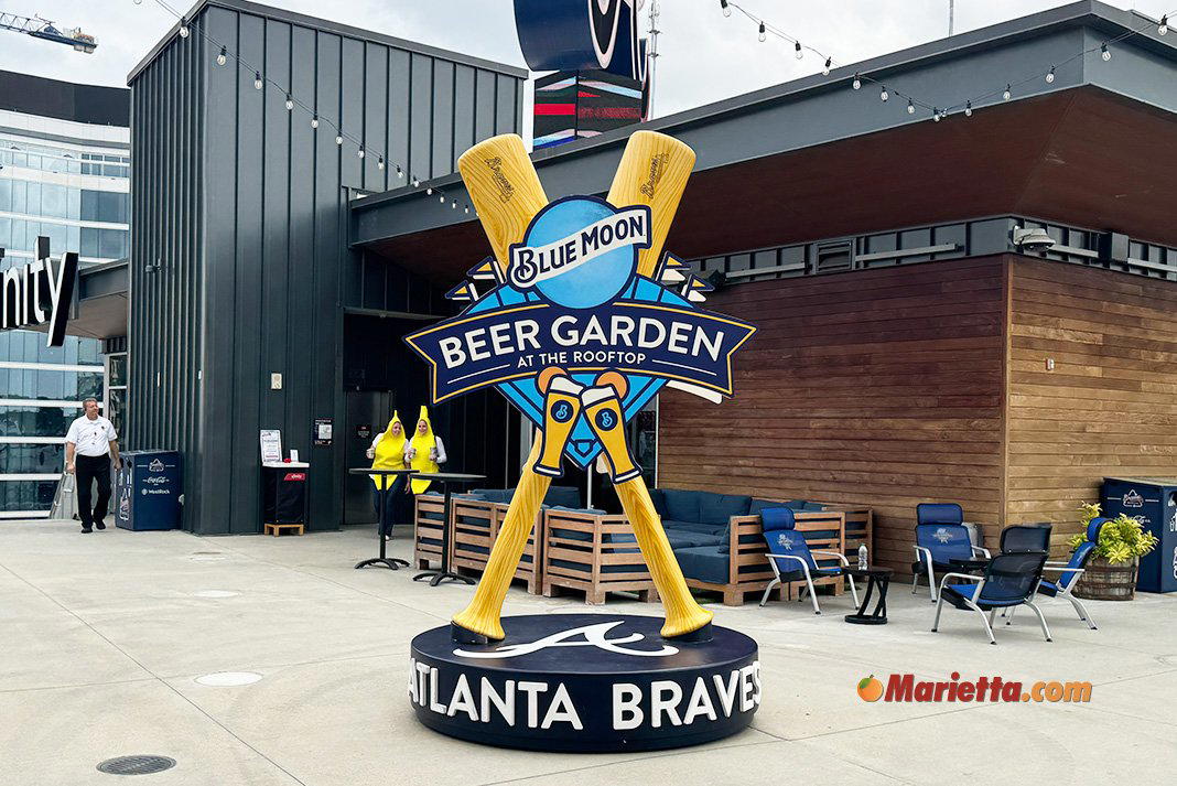 Blue Moon Brewery & Grill restaurant in Atlanta, United States