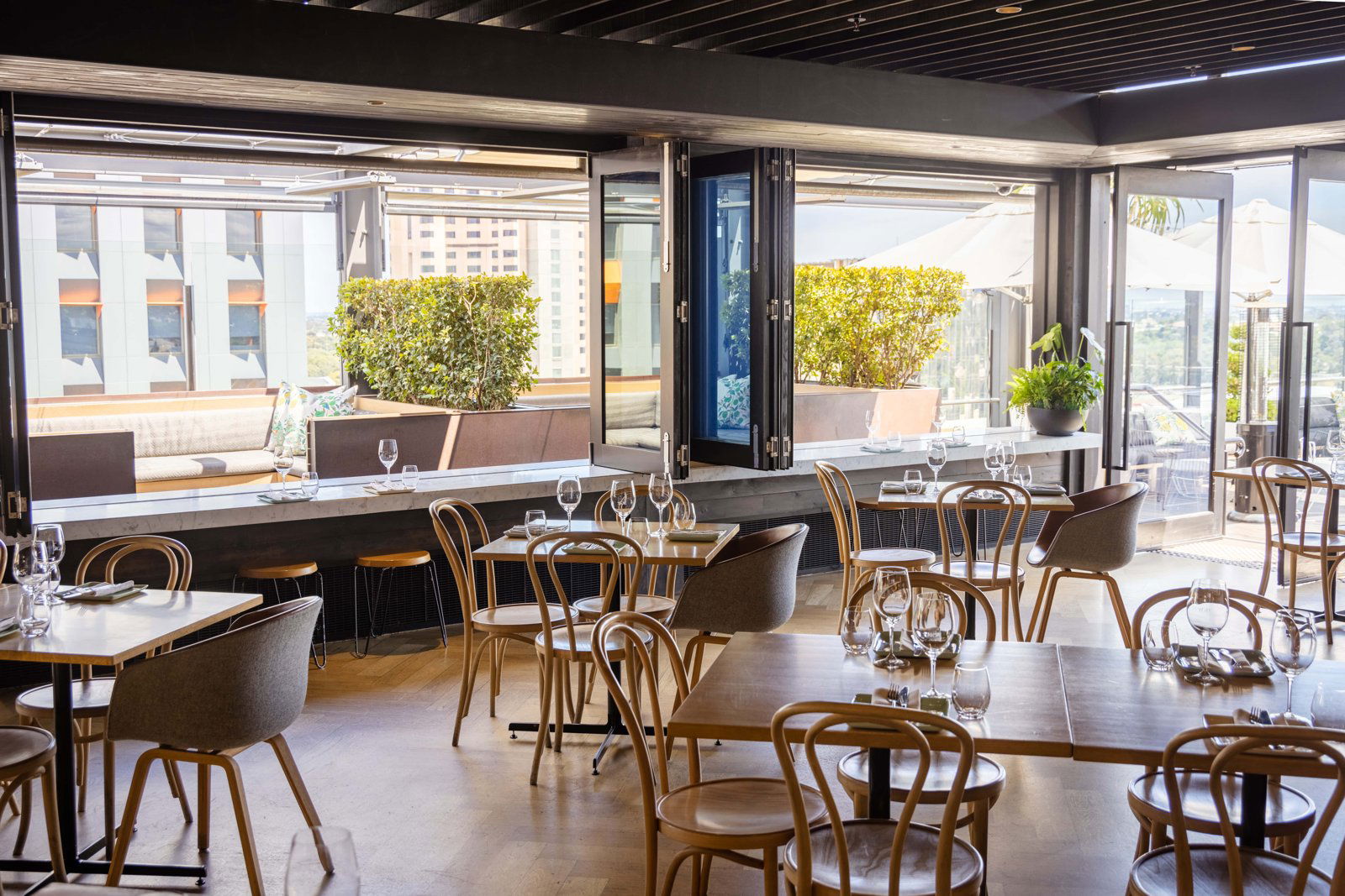 2KW Bar & Restaurant, Restaurant in Adelaide