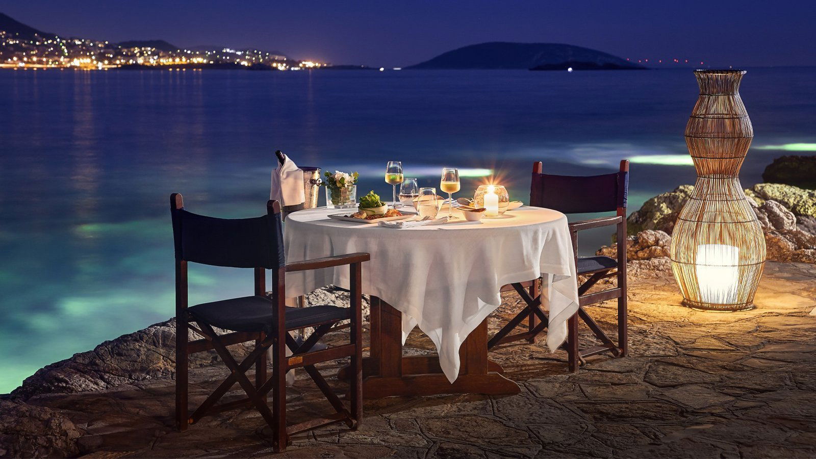 Galazia Akti, Restaurant in Athens