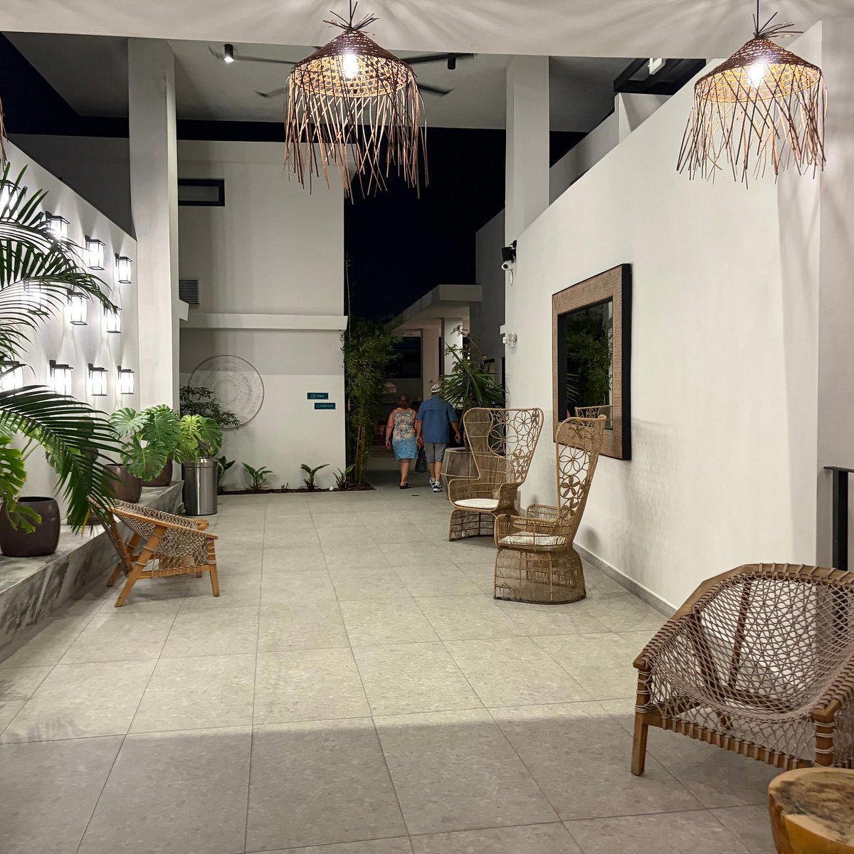 Laut by Jorge López Stella restaurant in Carolina, Puerto Rico