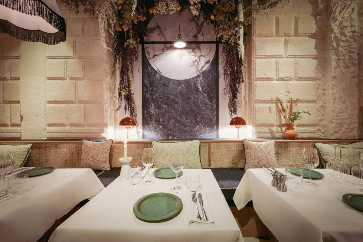 Mamamia, Paris, France