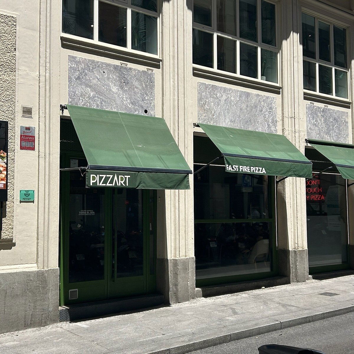 Pizzart Canalejas, Restaurant in Madrid