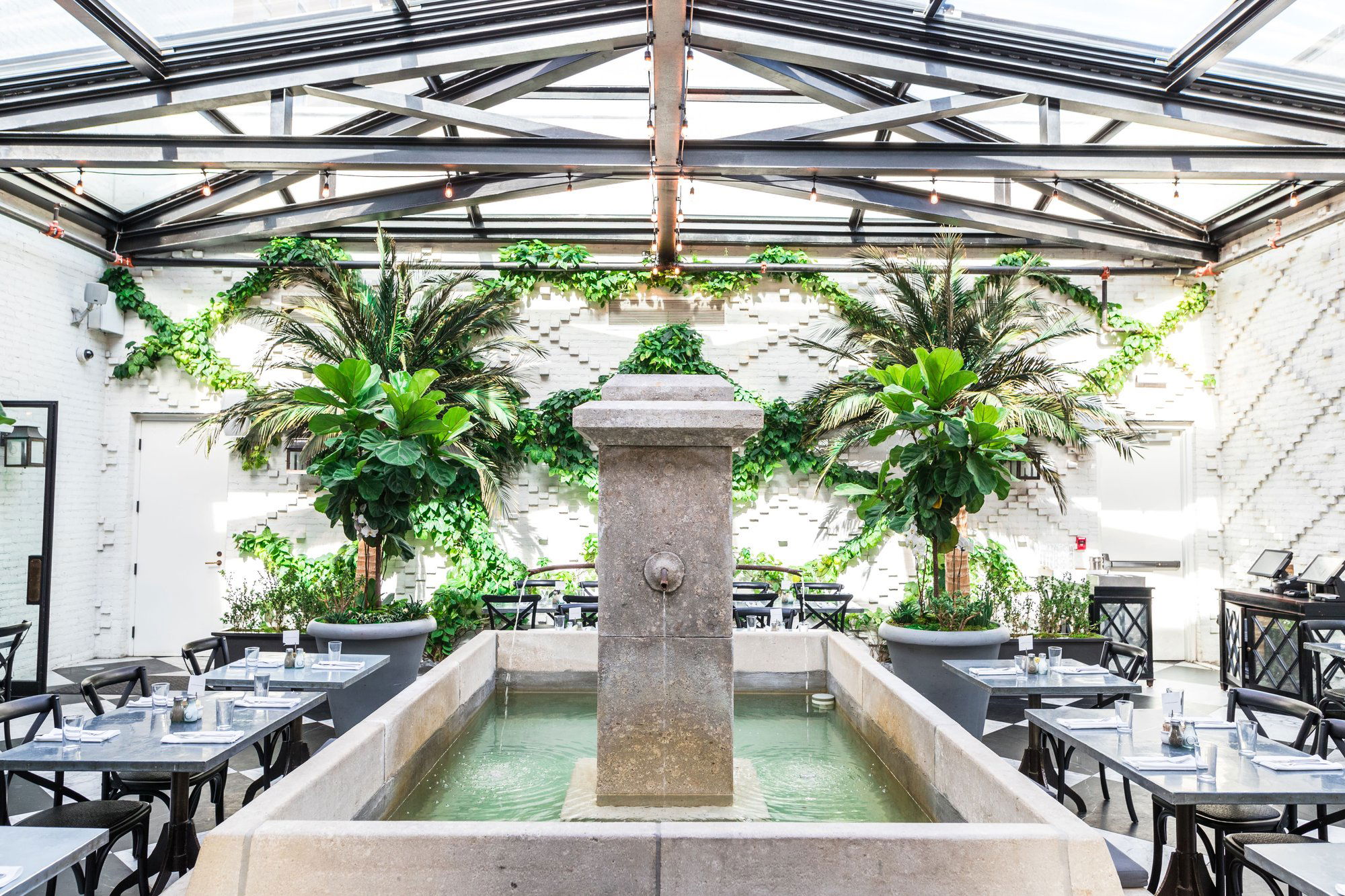Oxford Exchange, Restaurant in Tampa
