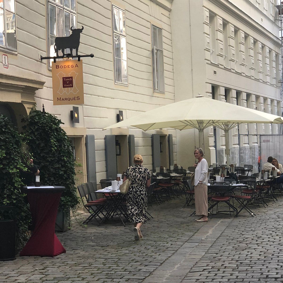 Bodega Marqués, Restaurant in Vienna