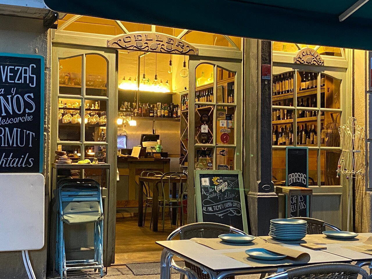 La Tavernicola restaurant in Barcelona, Spain