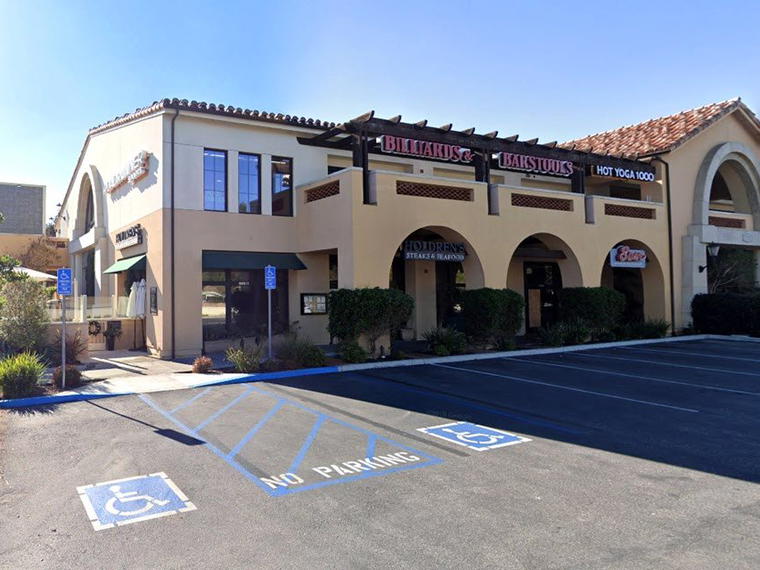 Holdren's Steaks & Seafood, Thousand Oaks, United States