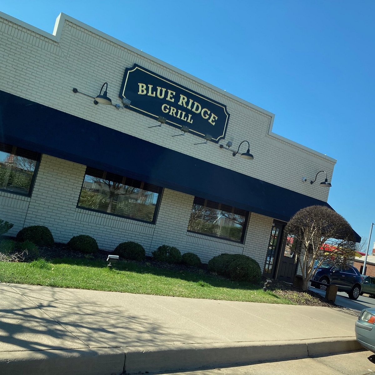 Blue Ridge Grill restaurant in Leesburg, United States