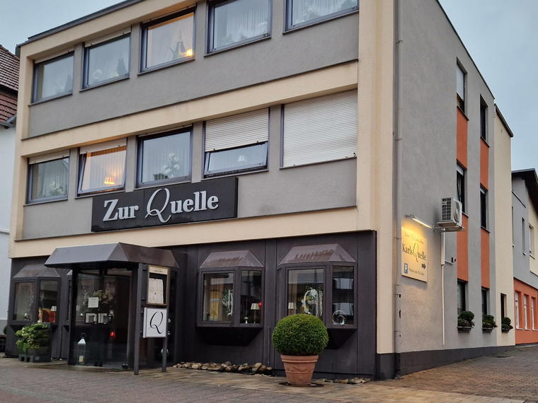 Restaurant Zur Quelle & Bistro Karls Quelle, Bad Lippspringe, Germany