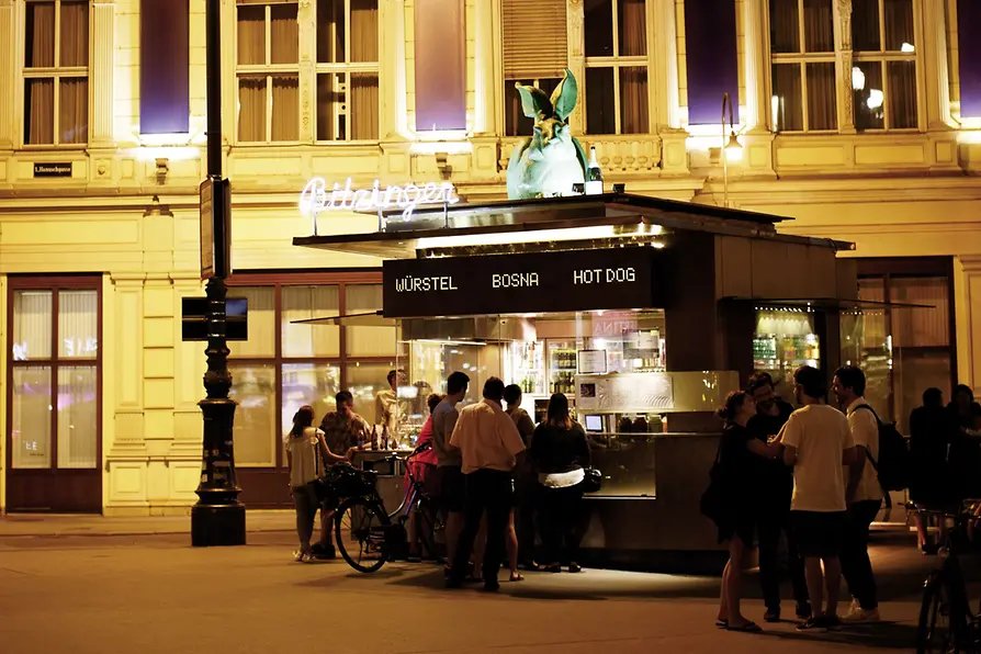 Würstlstand Burgring, Restaurant in Vienna