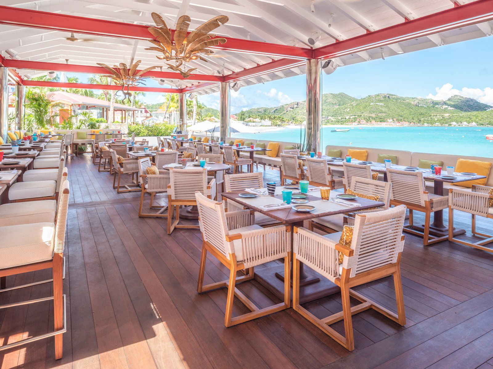 Sand Bar, Restaurant in Saint-Jean