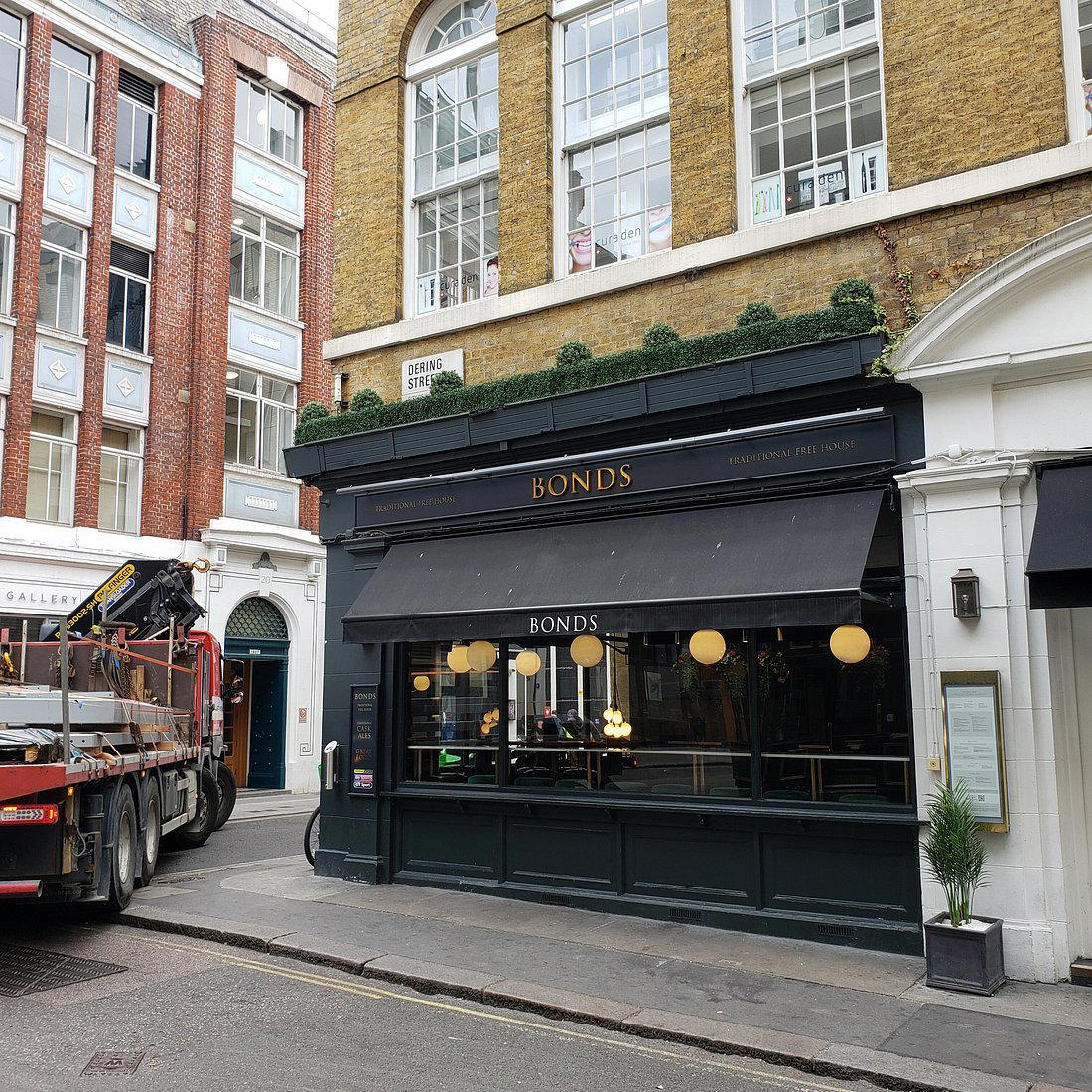 Bonds restaurant in London, United Kingdom