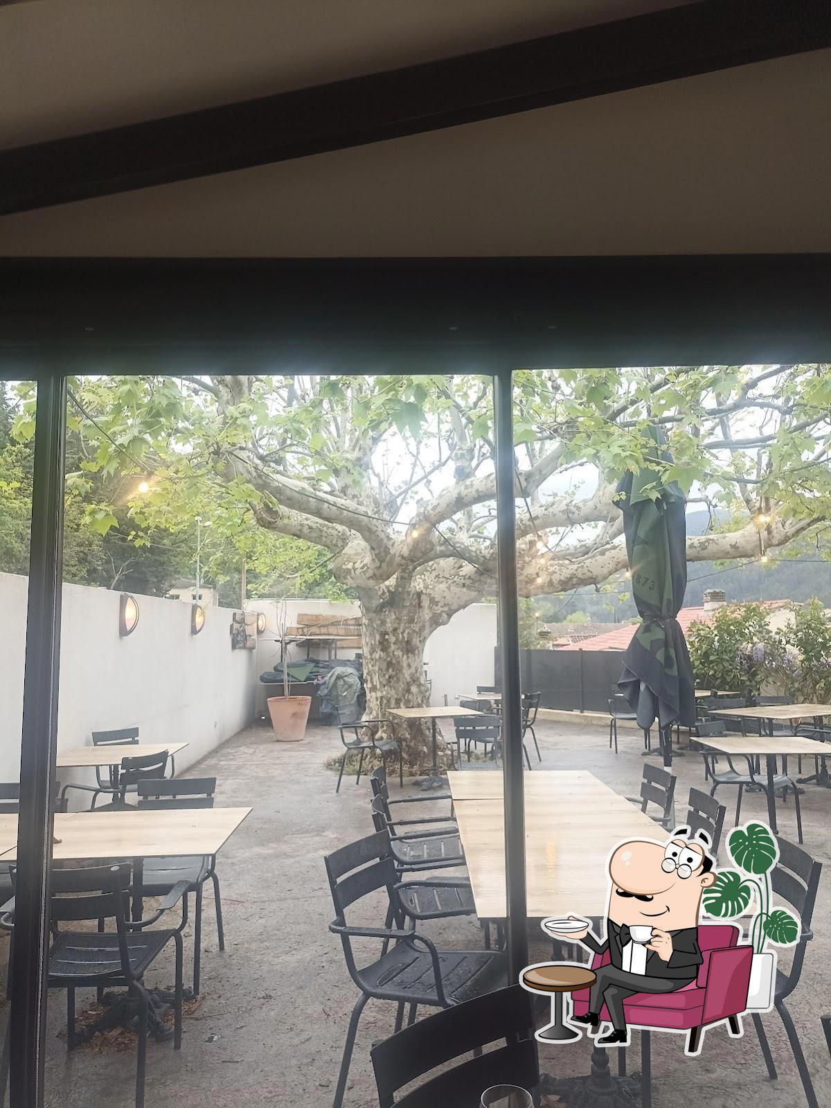 Bistrot D4 Saisons, Sollies Toucas, France