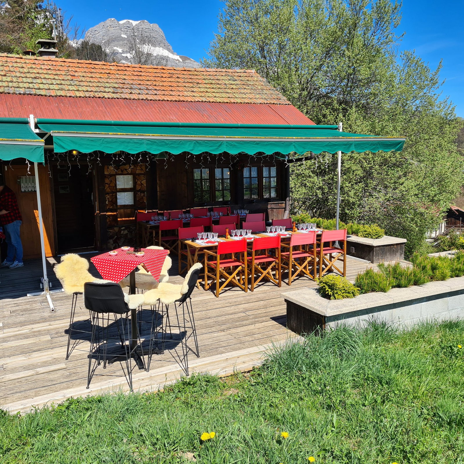 Chez Alcide, Cordon, France