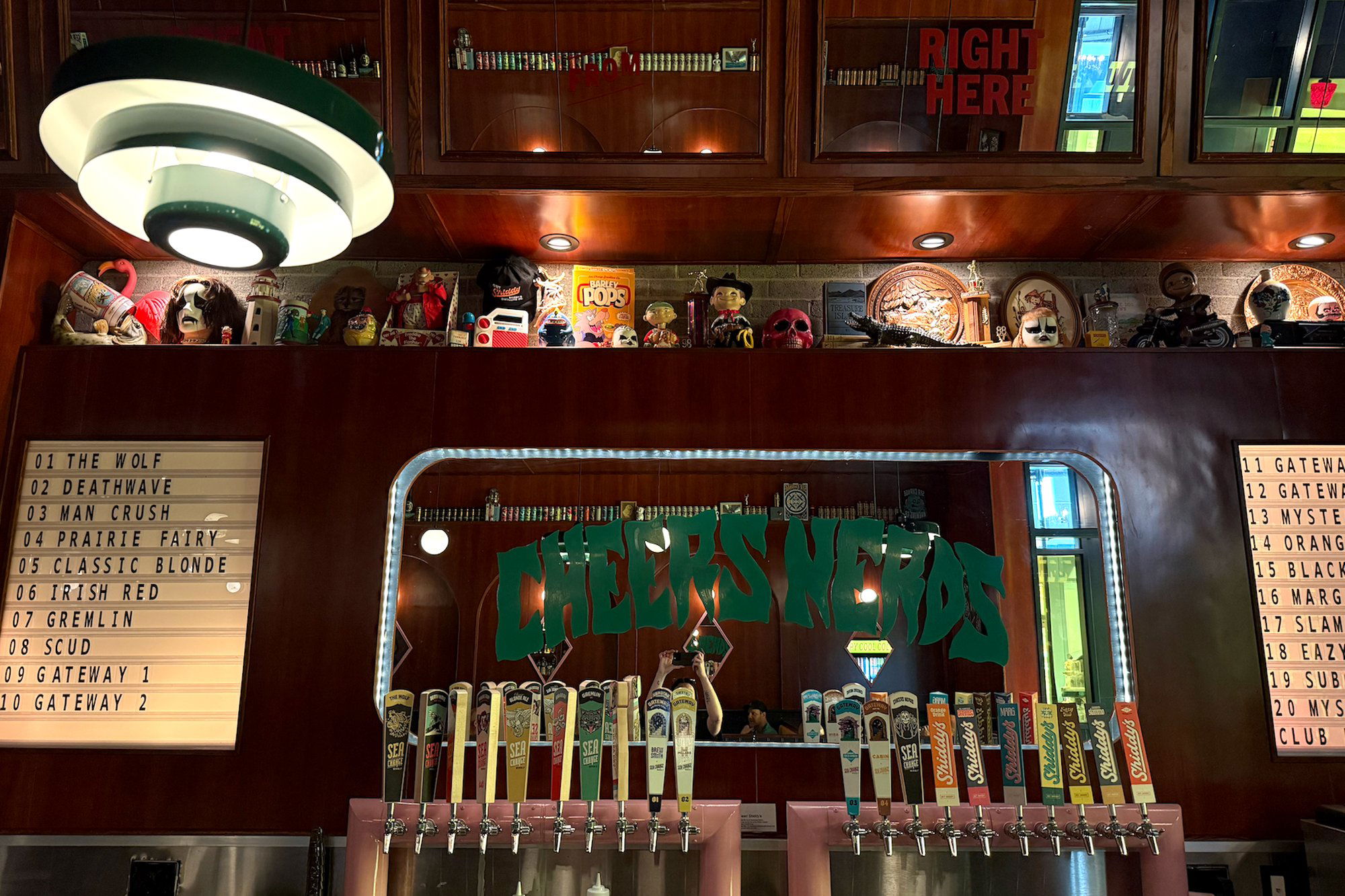 Skelly Club, Restaurant in Calgary
