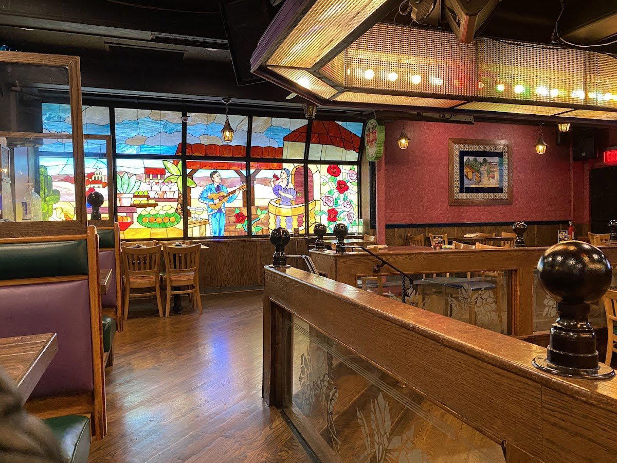 Lalo's Restaurant restaurant in Berwyn, United States