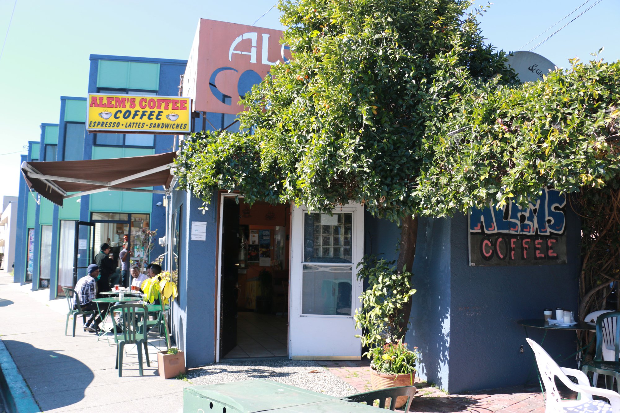 Alem’s Coffee, Restaurant in Oakland