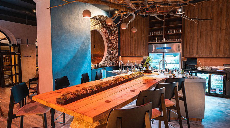 Elysian Budapest, Restaurant in Budapest