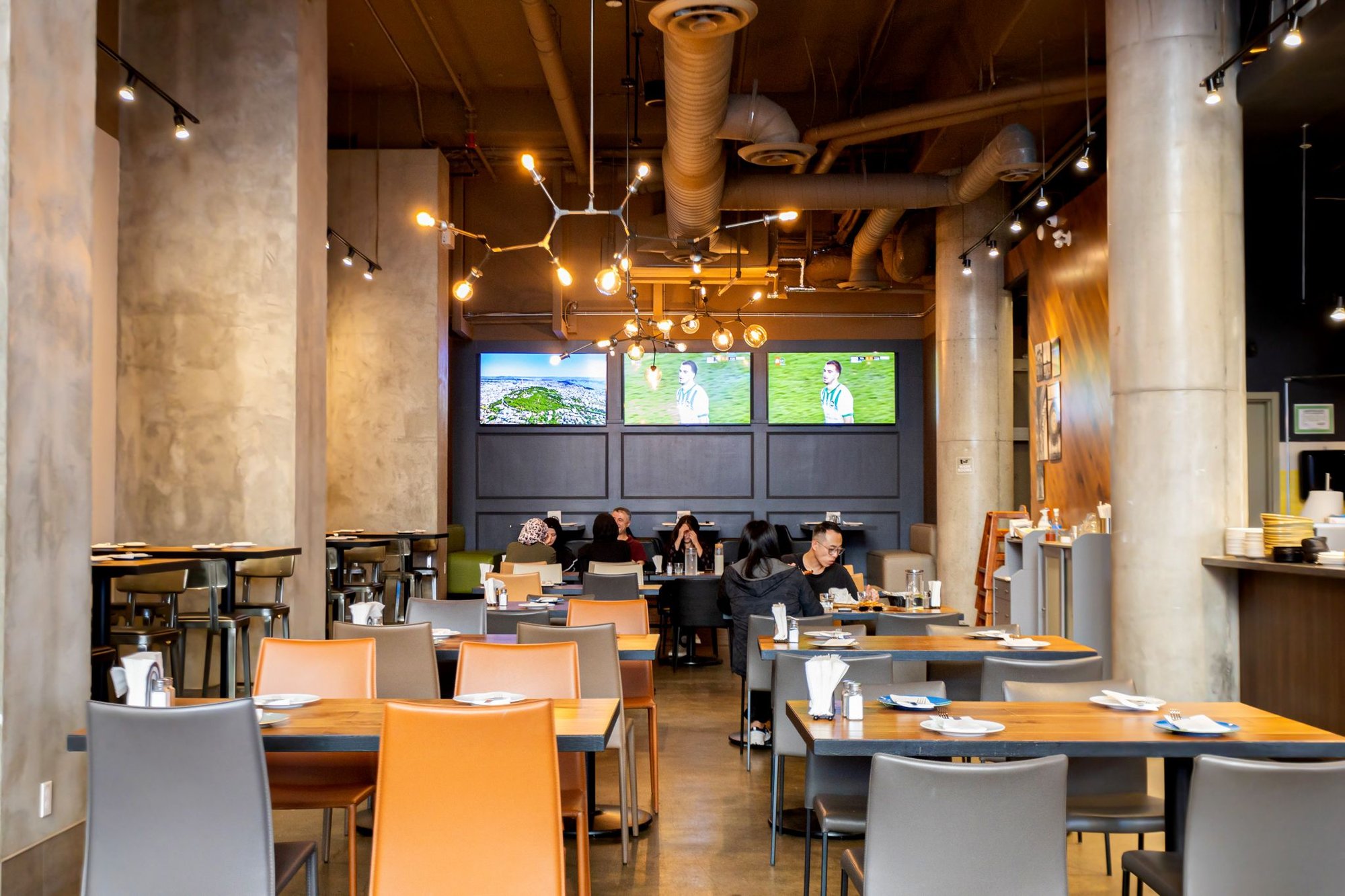 Turquoise grill house, Restaurant in Vaughan