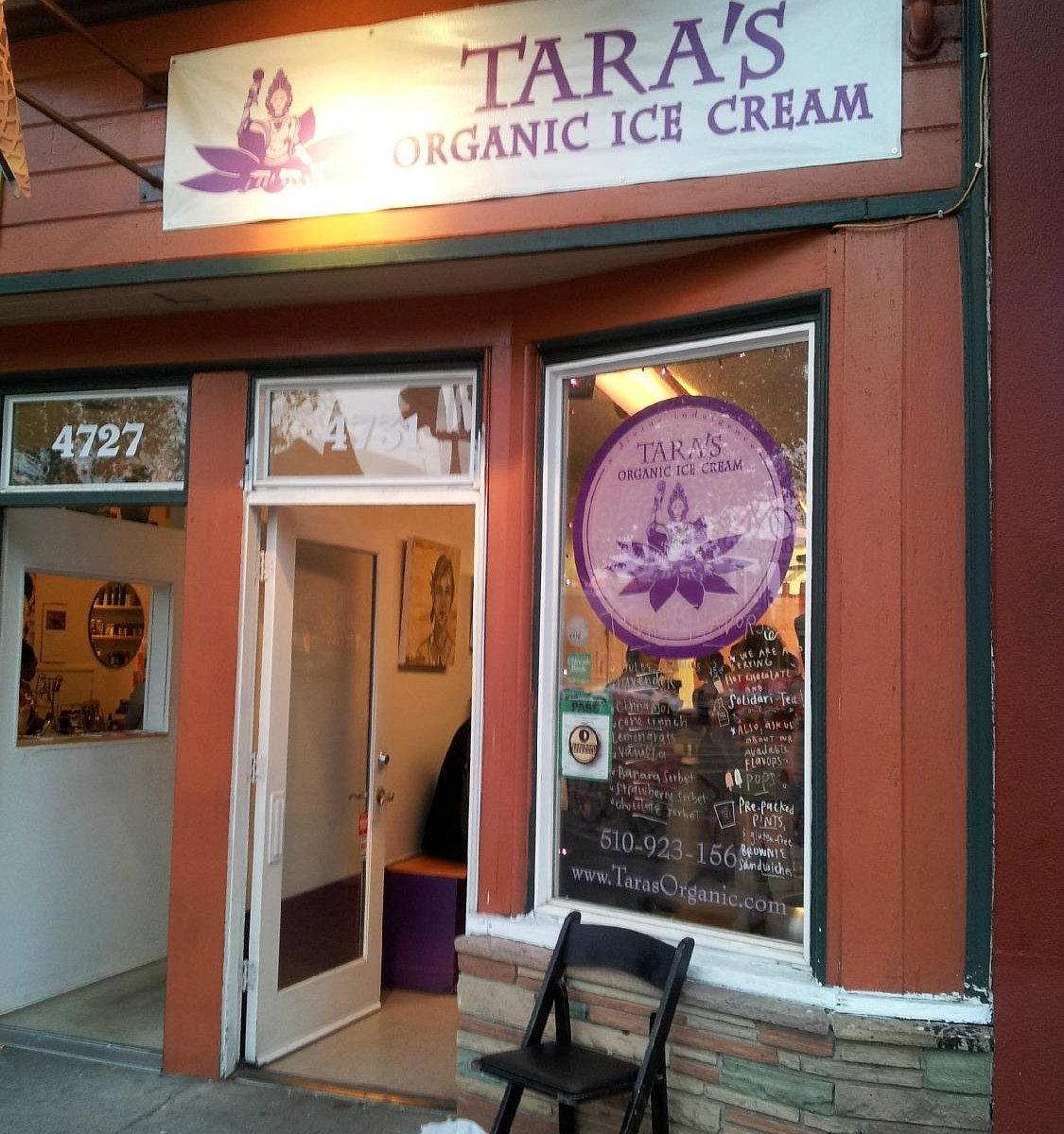 Tara's Organic Ice Cream restaurant in Berkeley, United States