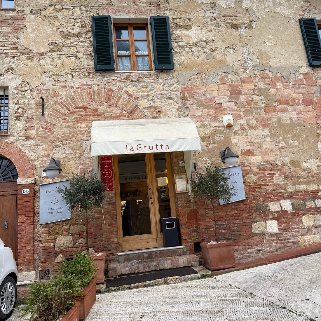 La Grotta