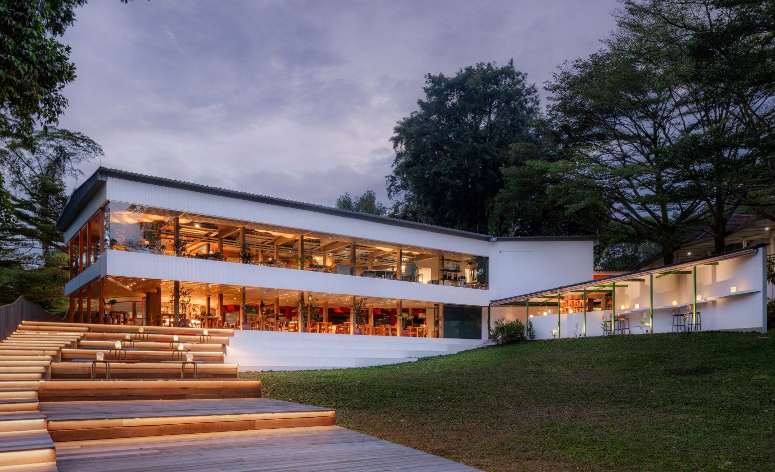 Air, Restaurant in Singapore