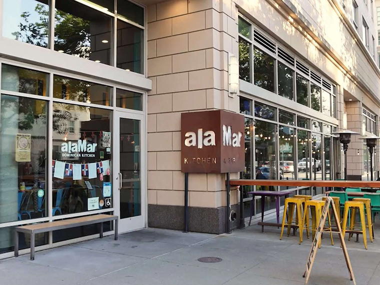 alaMar Dominican Kitchen, Oakland, United States