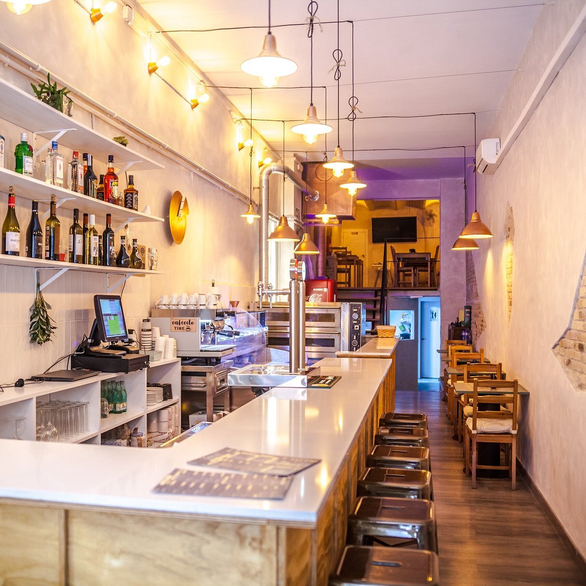 Delias Pizza, Barcelona, Spain