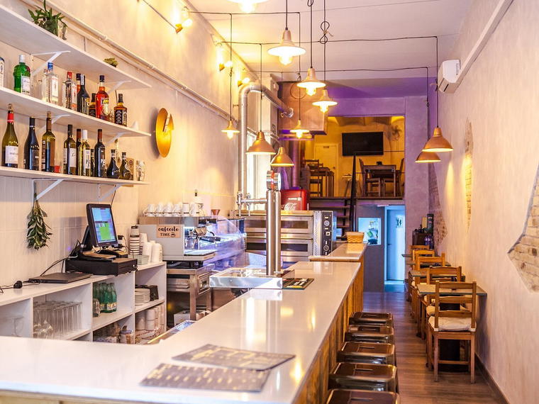 Delias Pizza, Barcelona, Spain