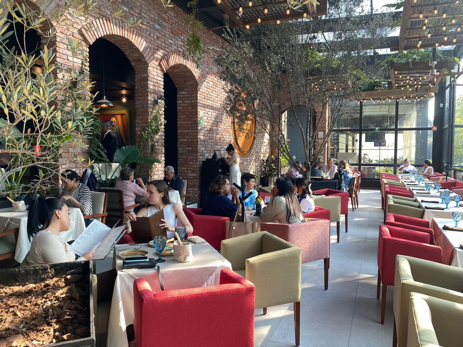 Enrico Caruso restaurant in Mexico City, Mexico