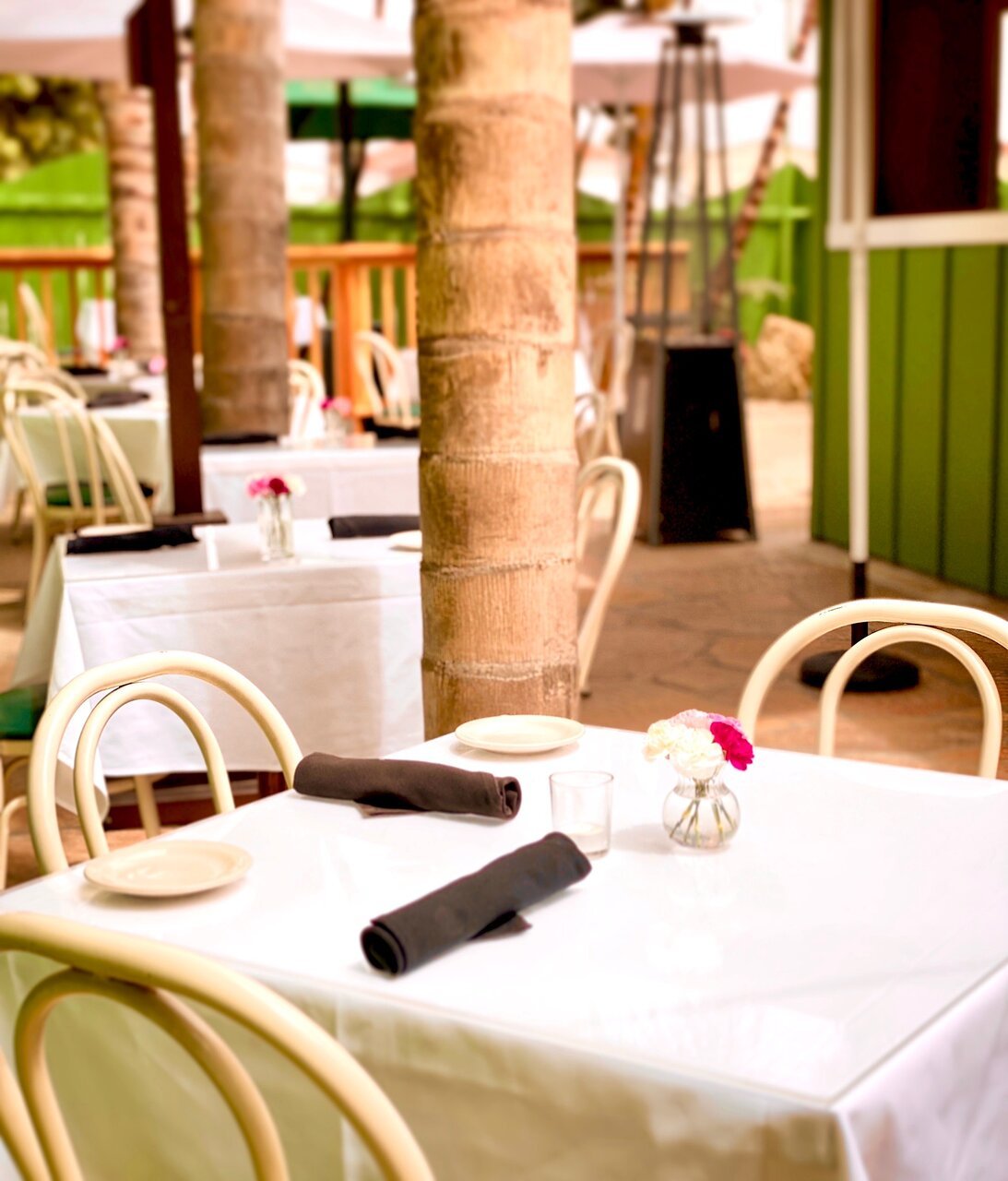 Cafe Zack, Restaurant in Ventura