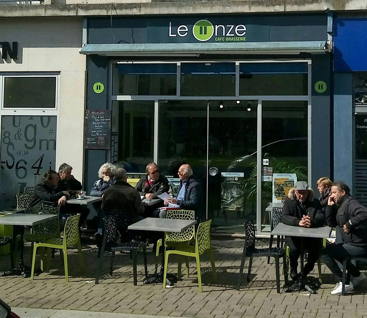 Le Onze restaurant in Tours, France