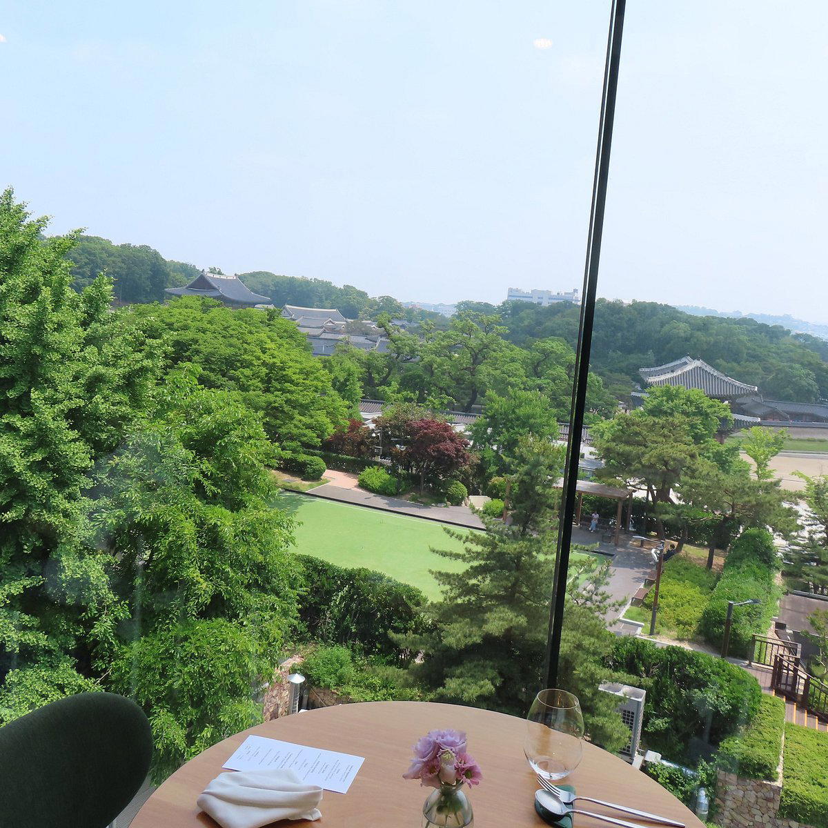 Myomi restaurant in Seoul, South Korea
