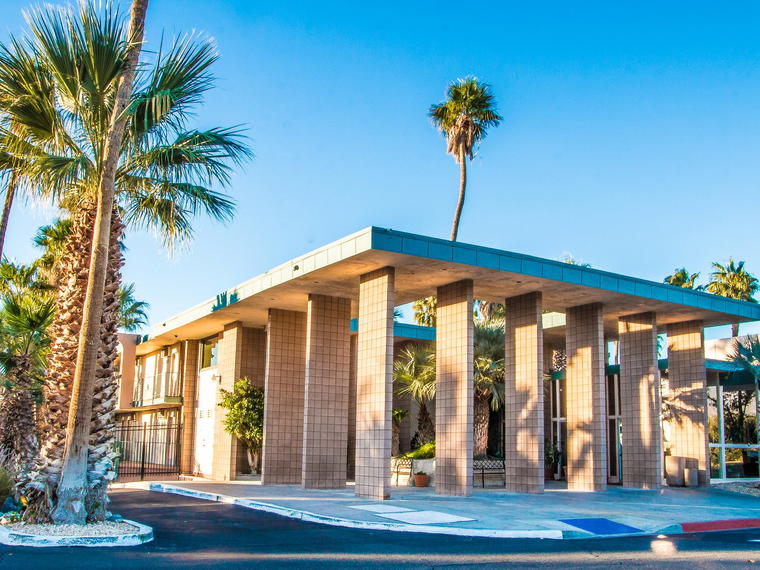 The Restaurant, Desert Hot Springs, United States